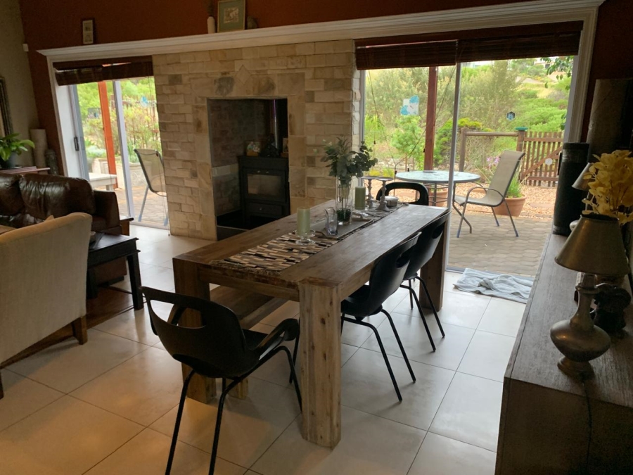 4 Bedroom Property for Sale in Stilbaai Oos Western Cape